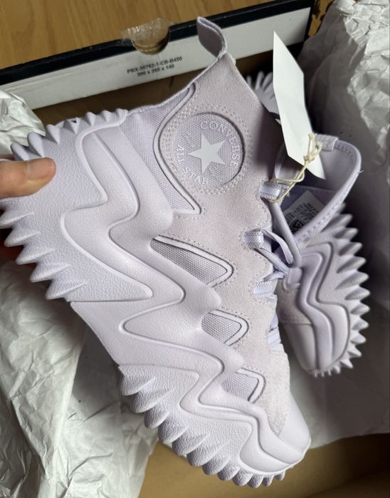 Converse editie limitata noi cu eticheta