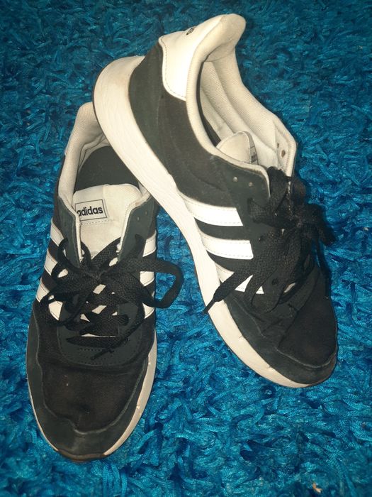 crampoane adidas m.42, pantofi maro m.40, adidași negri cu alb