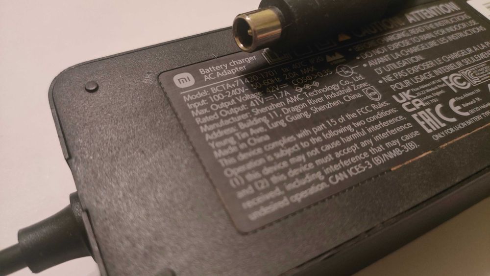 Оригинално зарядно за тротнетка Xiaomi mi  41v/1.7amp