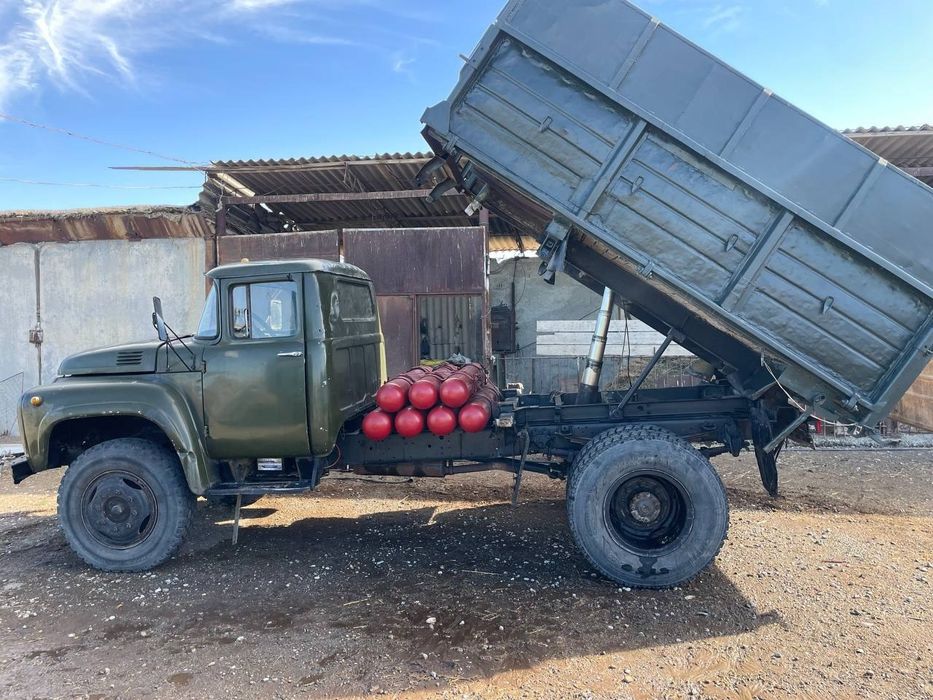 Zil Selxoz 130 Sotiladi