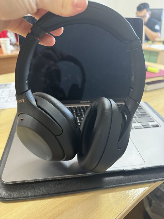 Sony WH-1000XM4 наушники