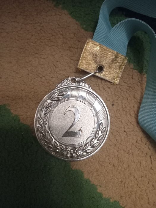 Продам медальку для игрушек место 2
