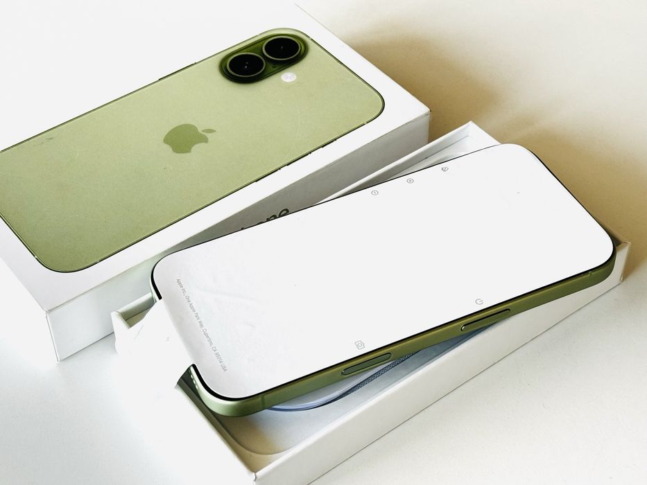 НОВ! Iphone 17 256GB Sage Гаранция 1 година