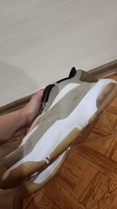 Nike Jordan Air 200E