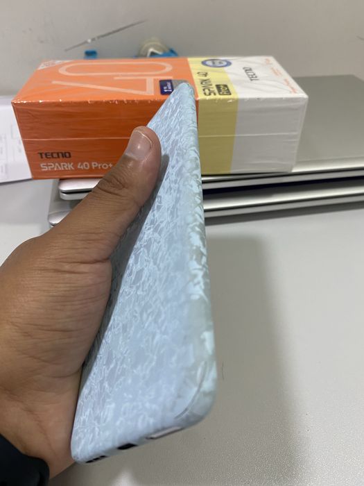 Tecno spark 40 pro +