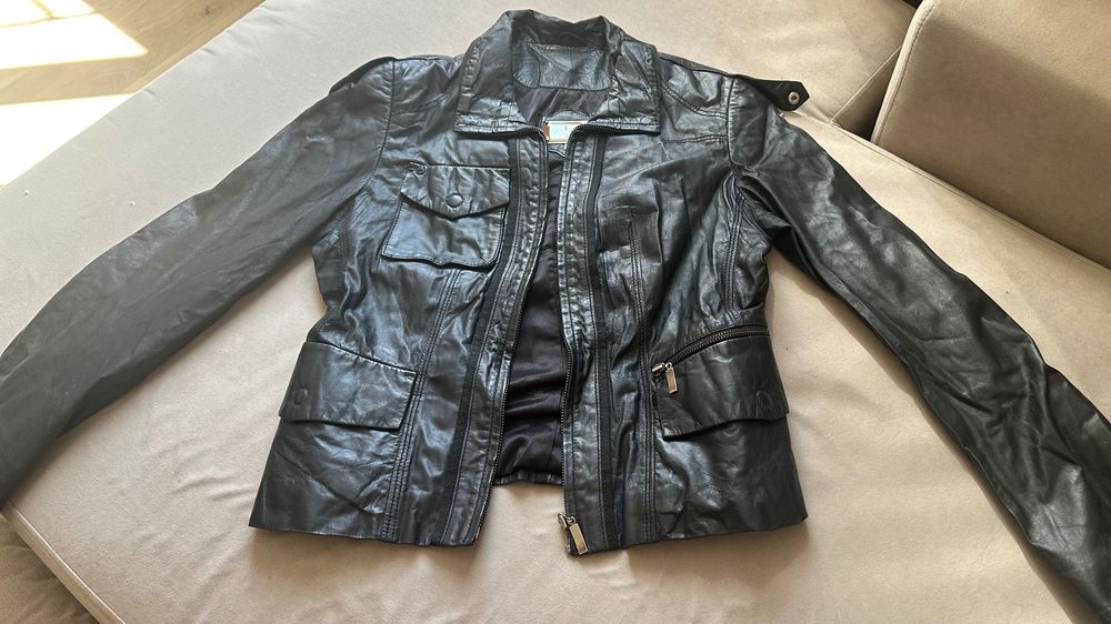 Продам кожанную куртку!!!