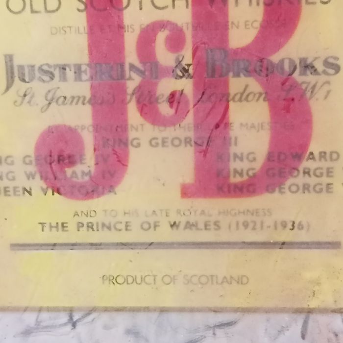 Oglinda publicitara J&B