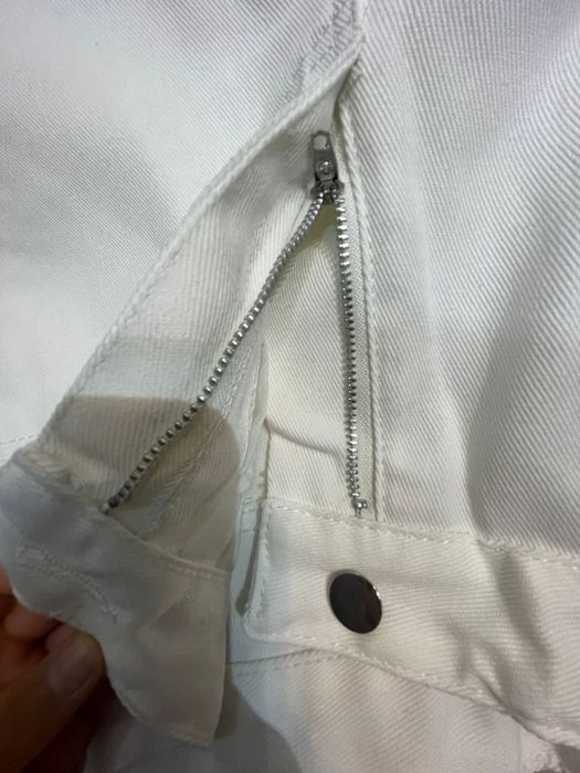 Белые джинсы новые