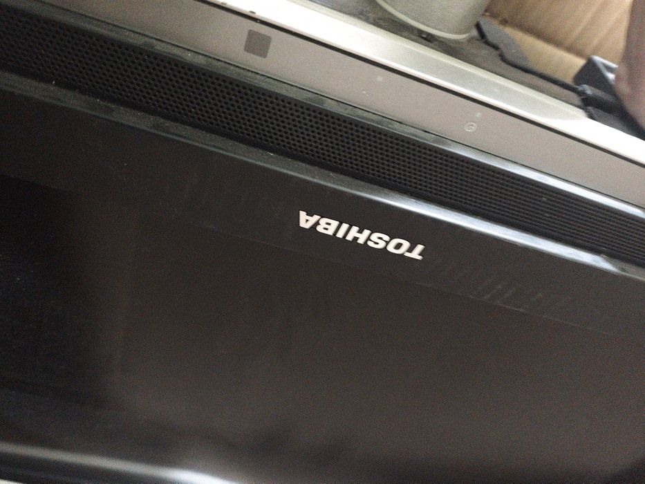 Телевизор фирмы toshiba