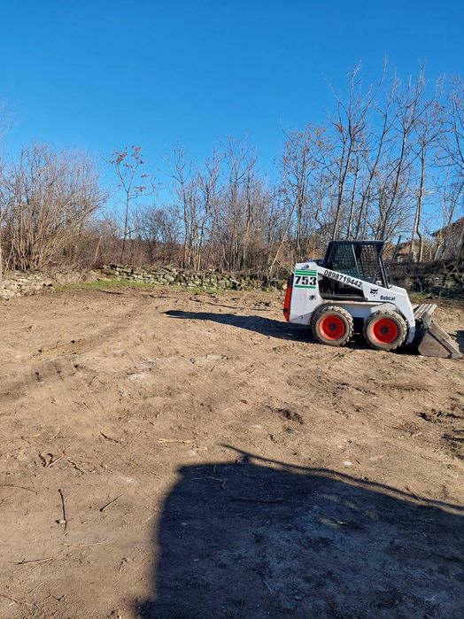 Услуги с Бобкат мини багер и самосвал.