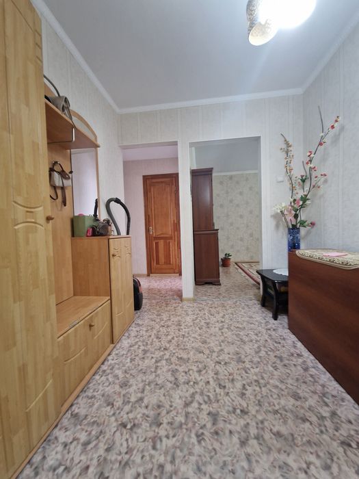 Продам 3 кв 70 квм рн Шанхай