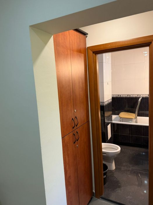 Inchiriez apartament  2 camere   zona ultracentral