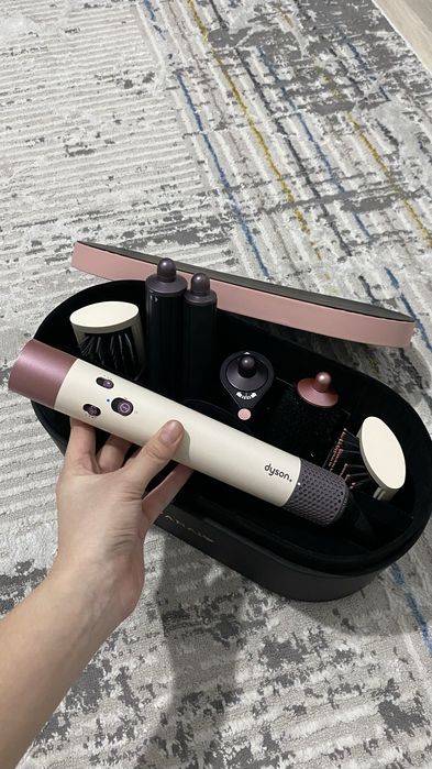 Продаётся Dyson, в хорошем состоянии.