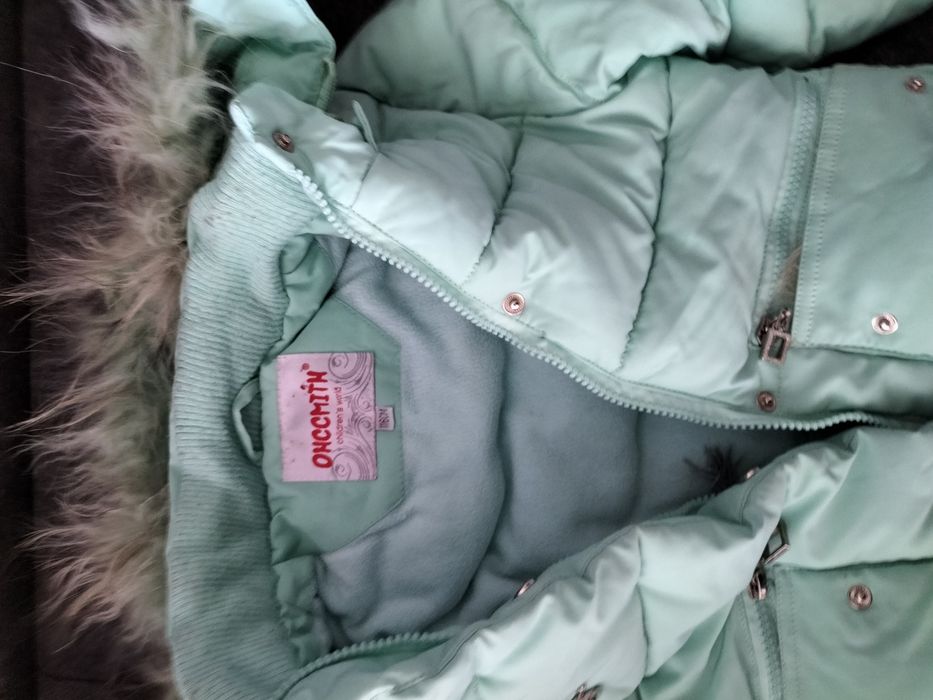 Продам зимние куртки