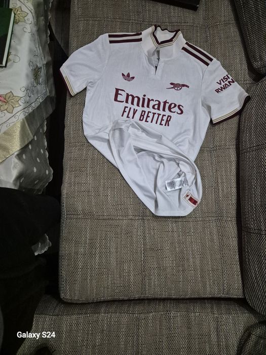 Футболна тениска