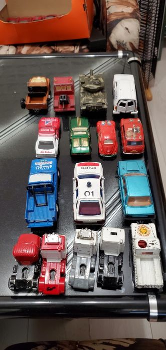 Продавам метални колички