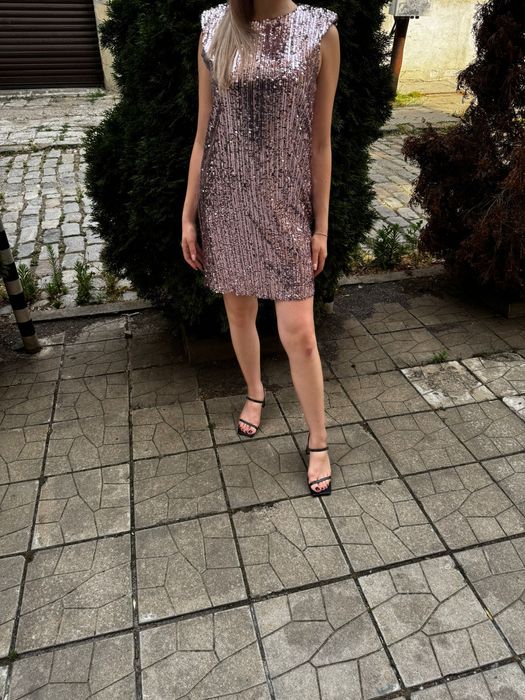 Рокля с паети, цвят бледолилав