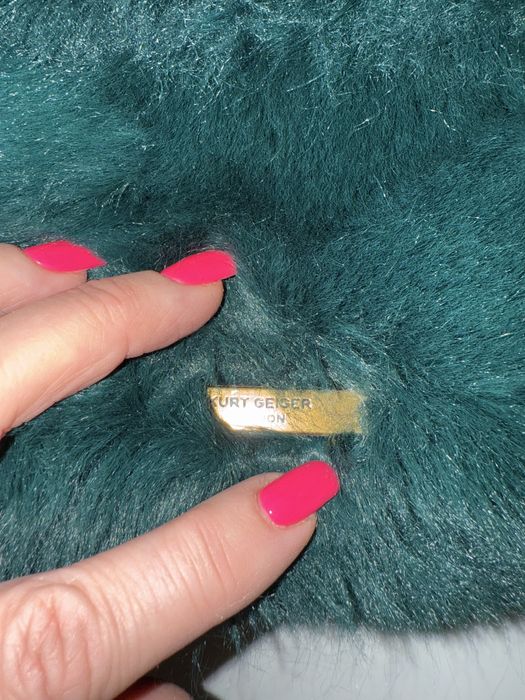 Продам сумку брендовую