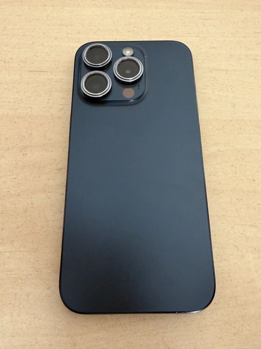 IPHONE 15 PRO 512GB в идеале