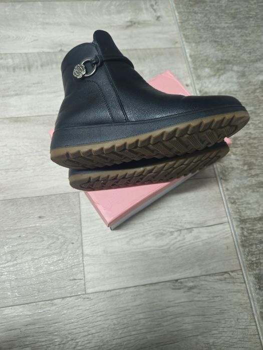 Продам  ботинки осени  хорошем состоянии