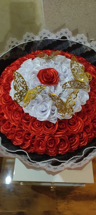 Букет 101 Роза из атласной ленты