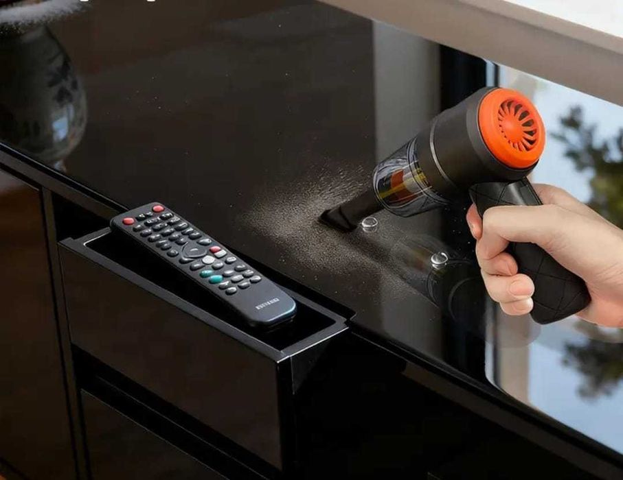 Автомобильный пылесос