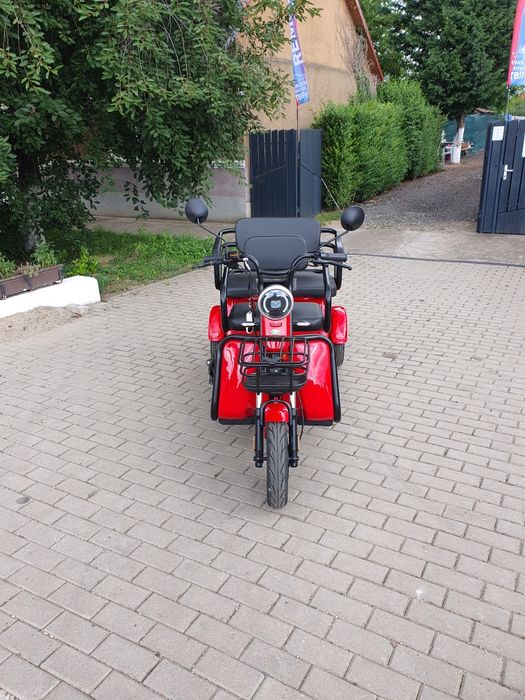 Triciclu electric persoane 2 locuri P1-00 omologat 25km/hMove Eco