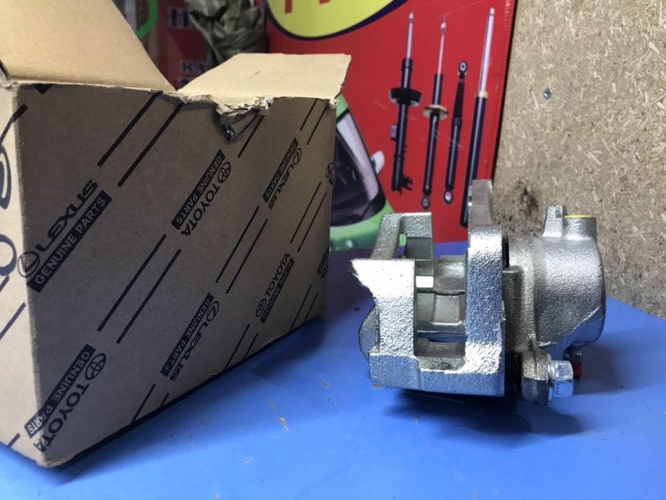 Тормозной суппорт на Toyota Mitsubishi