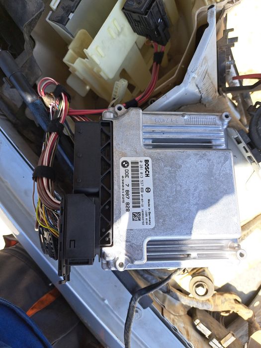 Calculator motor ECU Bmw 1 (E81, E87) [Fabr 2004-2010] DDE 7 807 828 2