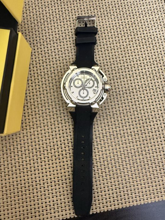 Часовник INVICTA