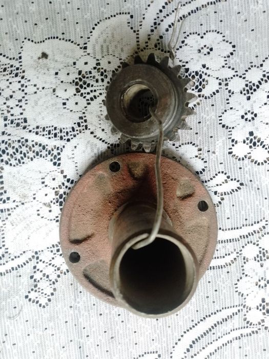 Вoлгa 24 УАЗ KARÒPKA shestrnasi sotiladi