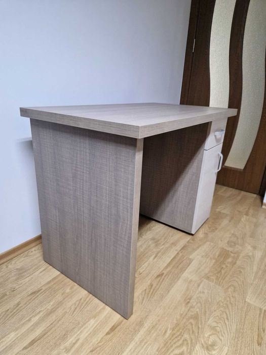 Birou cu sertar și dulap, stare foarte bună - 2 bucăți disponibile