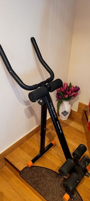 Aparat abdominal Techfit 1000 ab