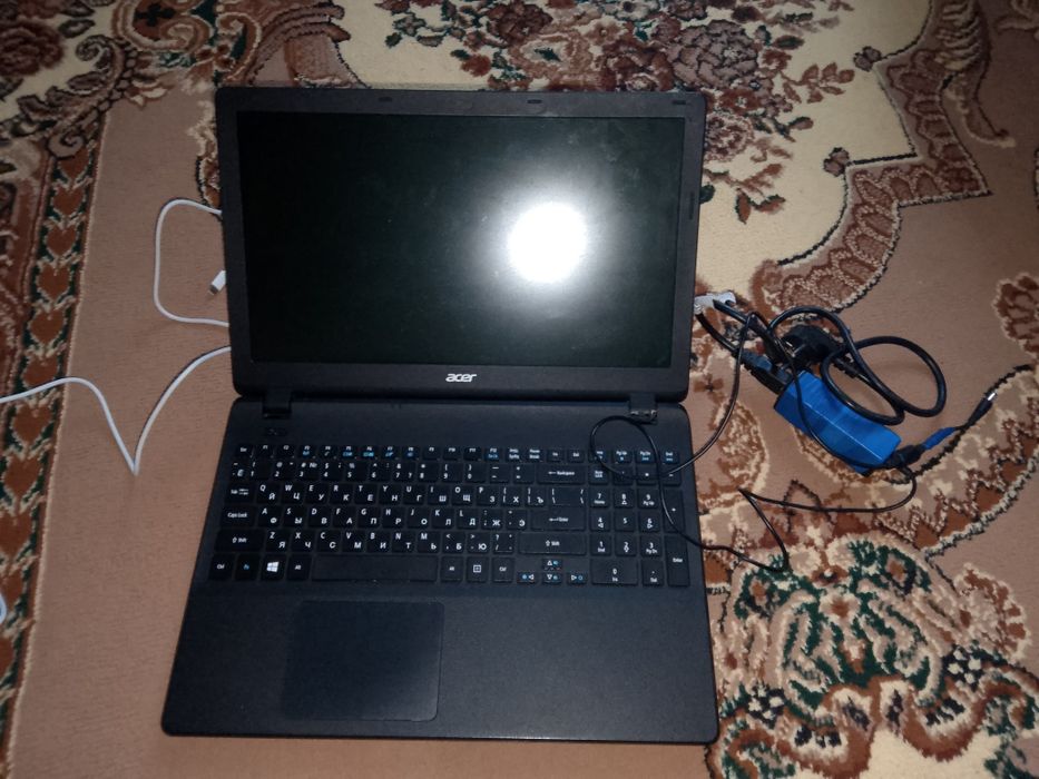 Ноутбук асер продам