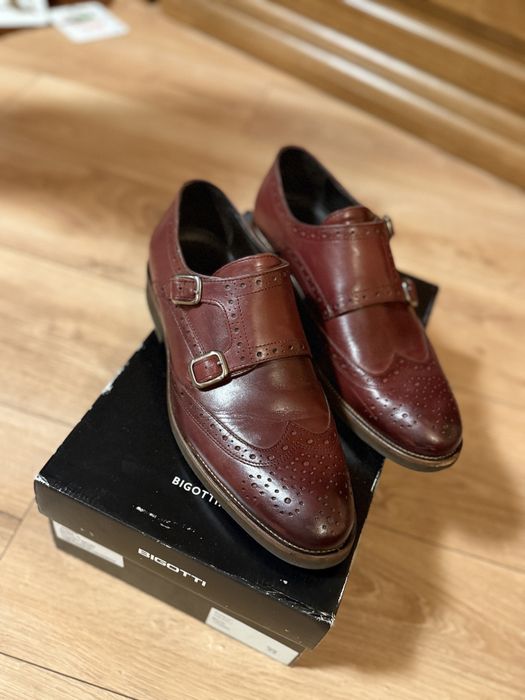 Pantofi Bigotti nr. 43 si curea la culoare