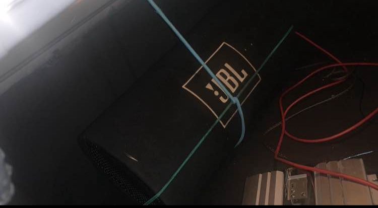 Subwoofer JBL +Statie Pioneer GM X722