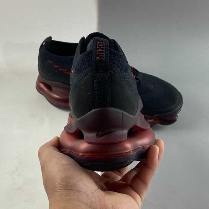 Нови мъжки маратонки Nike Air Scorpion FK  black/red 43 номер