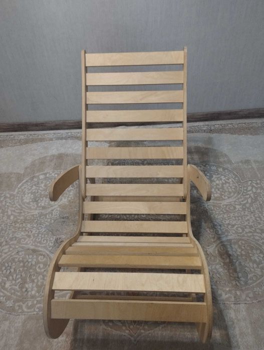 Кресло-качалка   деревянное