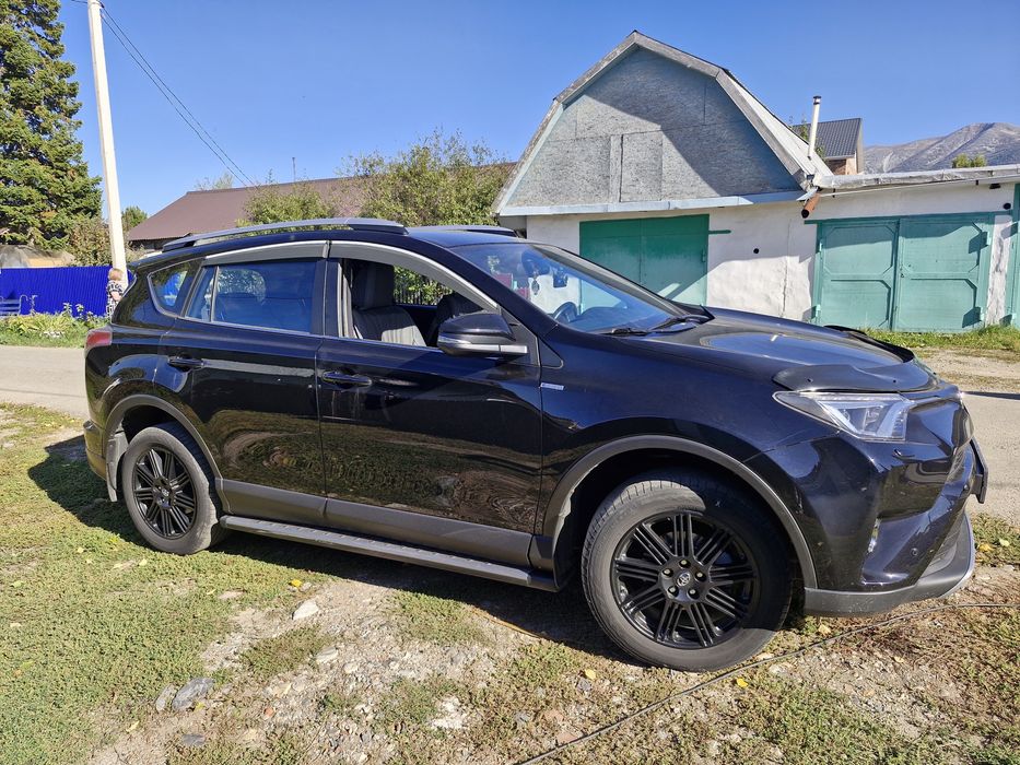 Toyota rav 4 2018 года