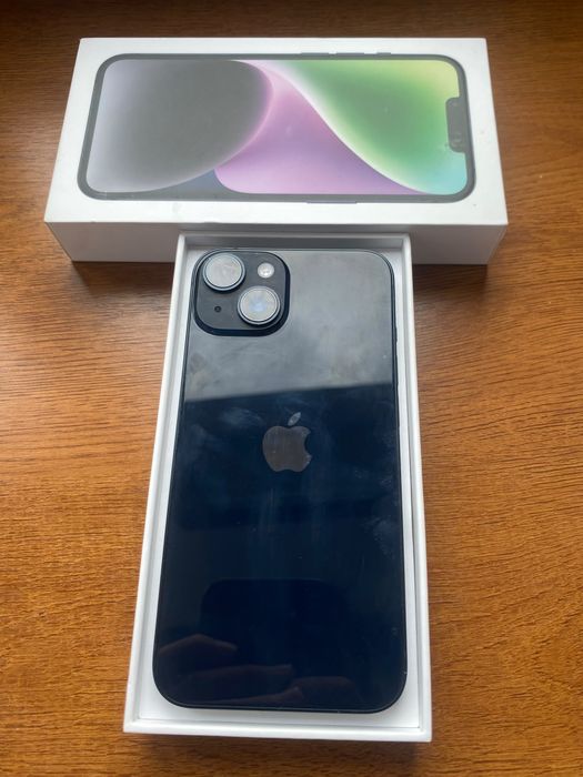 iPhone 14 идиал коробка есть
