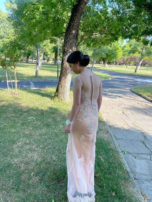 Официална рокля