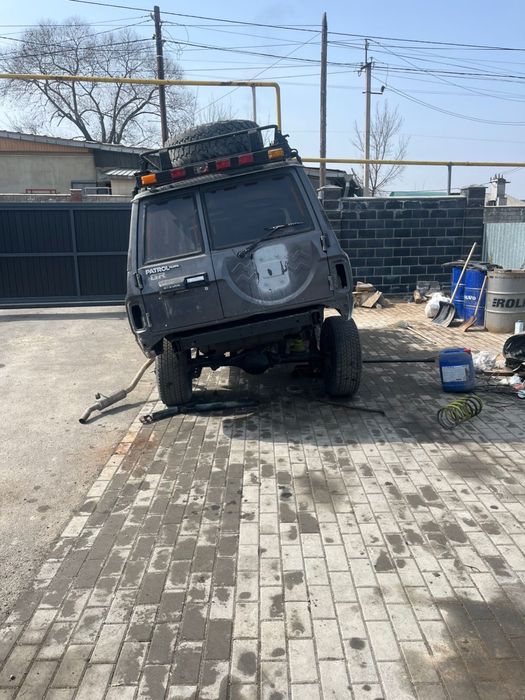 Nissan Patrol Y60