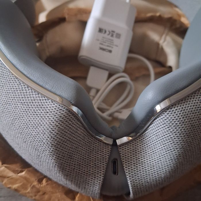 Массажер-очки для глаз Bork D-608