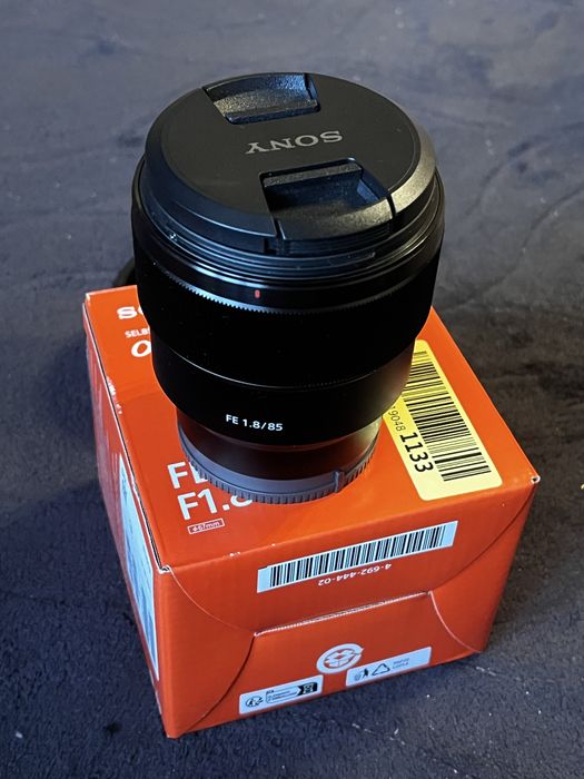 Sony FE 85mm f/1.8