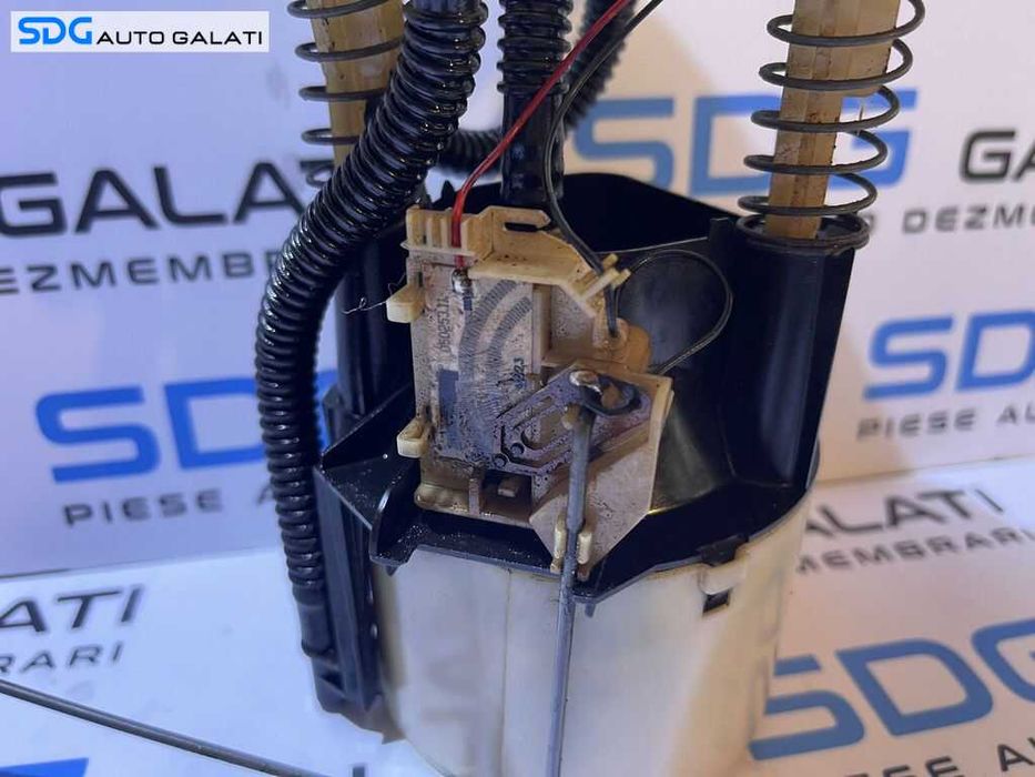 Sonda Litrometrica Senzor Litrometru Nivel Combustibil Motorina Rezervor Renault Megane 1 1.9 DCI 1999 - 2002 Cod 7700429144B 7700429144 [LC1303]