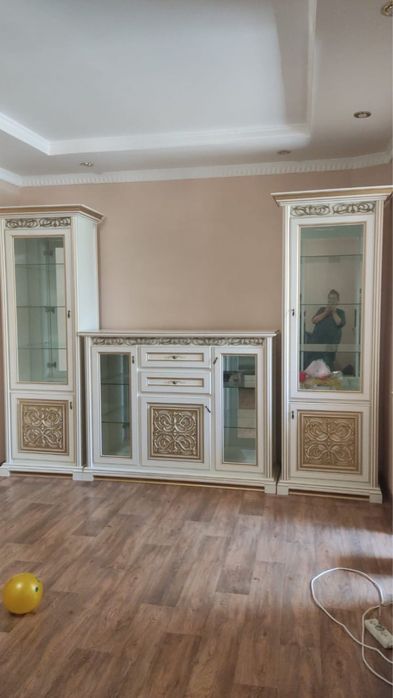 Стенка для посуды