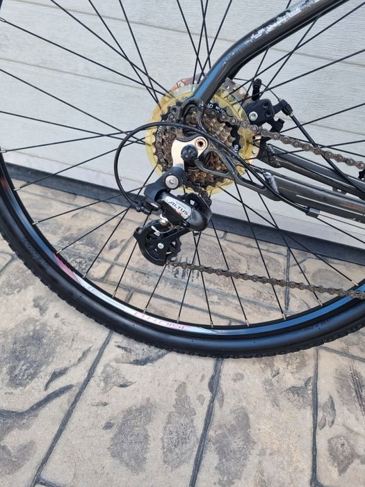Mountain Bike Carrera 28" inch , frane pe disc