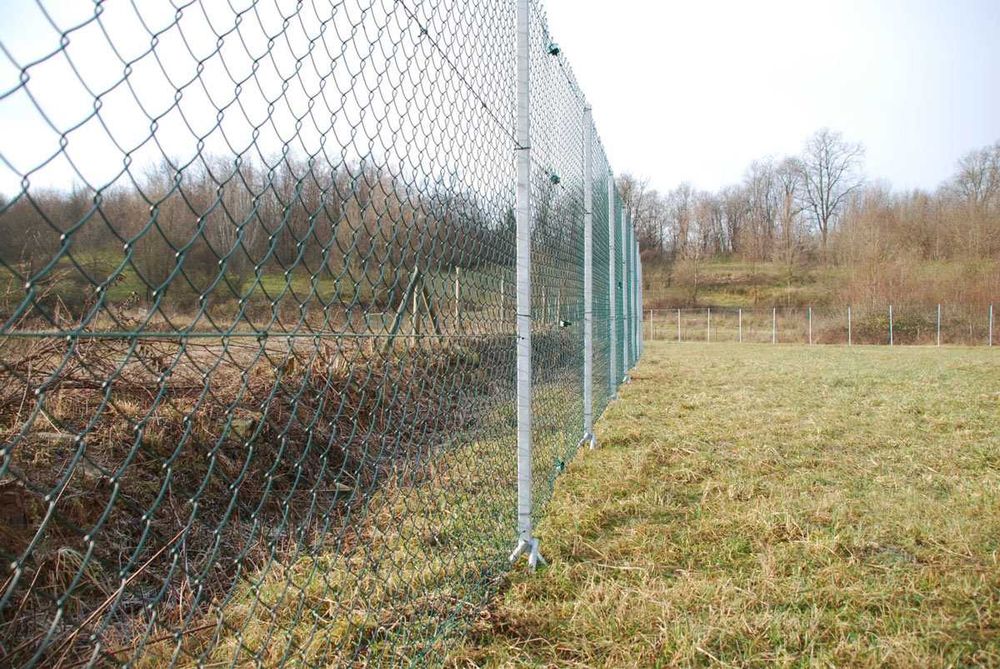 Поцинковани анкери за огради и соларни конструкции | Производител
