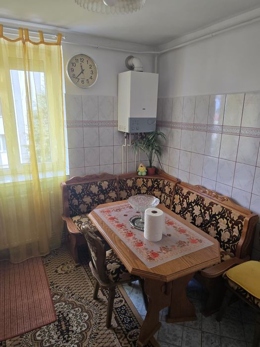 Închiriez apartament cu 2 camere in Piatra Neamț spațios utilat complet — fotografia 2