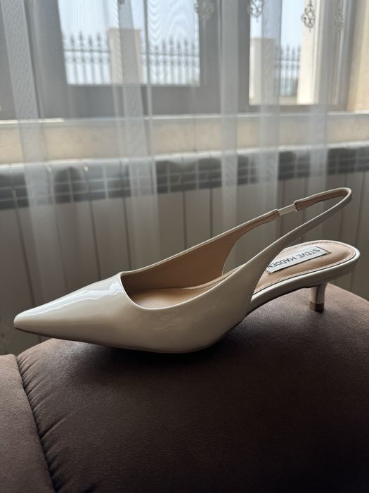 Steve Madden - Kari Pump WHITE PATENT
